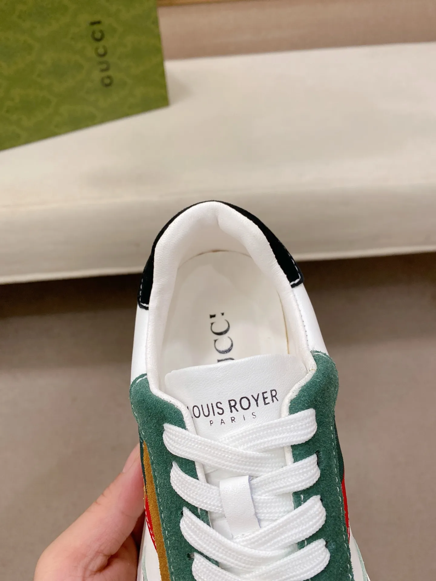 Men's shoes 💰 420💰🇮🇹🇮🇹GUCCI (Gucci) top 🔍🔍 new models are on sale at the same time, uppers 🇮🇹 imported first-layer cowhide from Italy. Fully imported genuine leather lining💪💪, completely 1⃣️ to 1⃣️🇮🇹💪💪, ⚠Sole: Original sole provided by the original factory, exclusive movable molded sole super comfortable, ⚠Original factory single goods, 🔍🔍high quality, you can come in and out at will, welcome to compare⚠. Code number:38-44